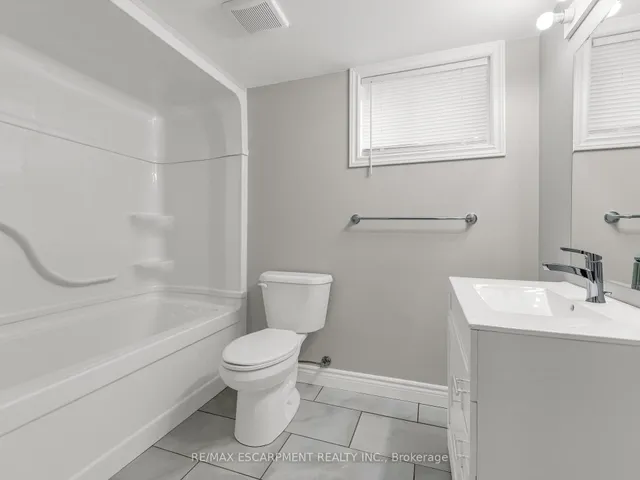 Additional property image - 54 Duncombe Dr