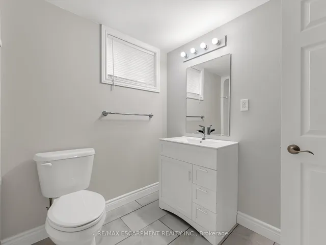 Additional property image - 54 Duncombe Dr