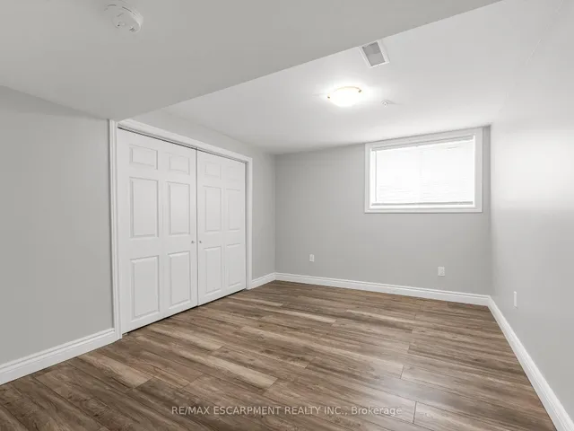 Additional property image - 54 Duncombe Dr
