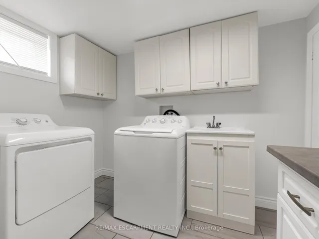Additional property image - 54 Duncombe Dr