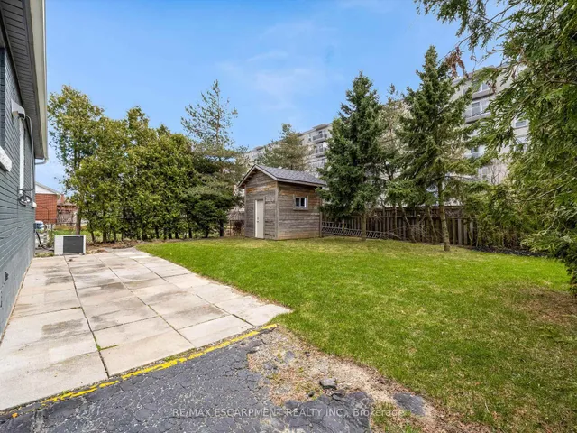 Additional property image - 54 Duncombe Dr