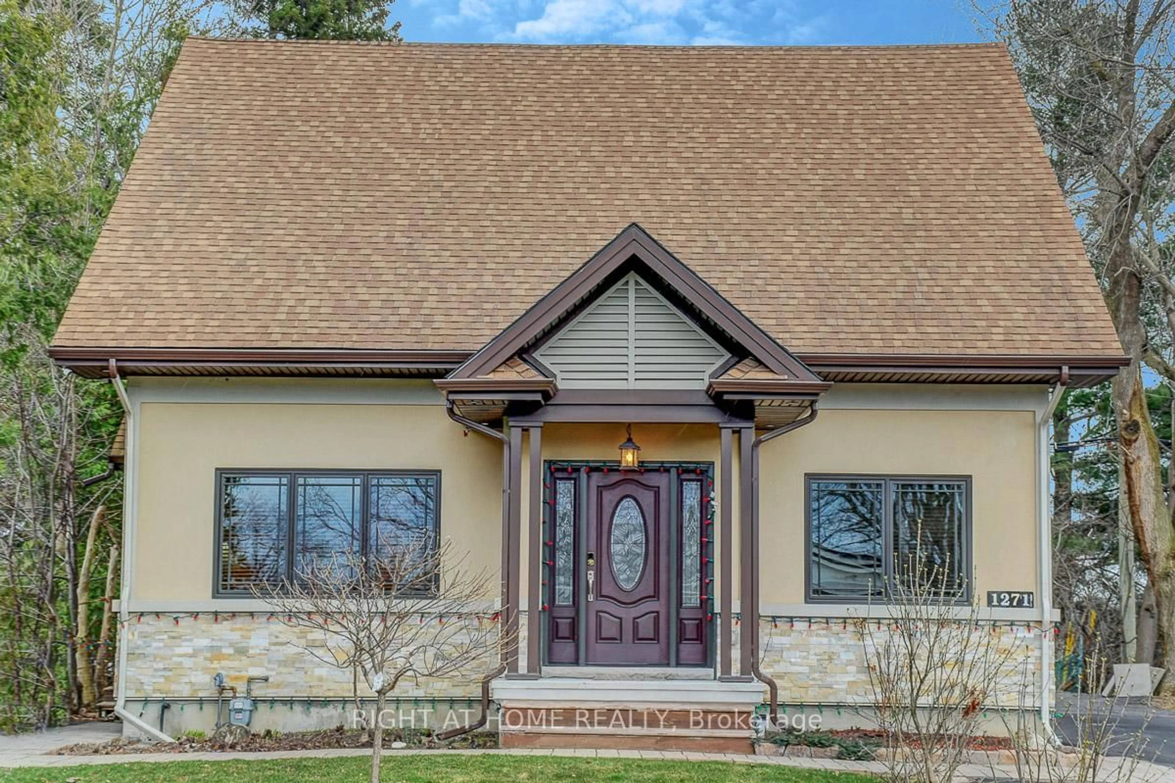 Home with brick exterior material, street for 1271 Field St, Ottawa Ontario K2C 2P9