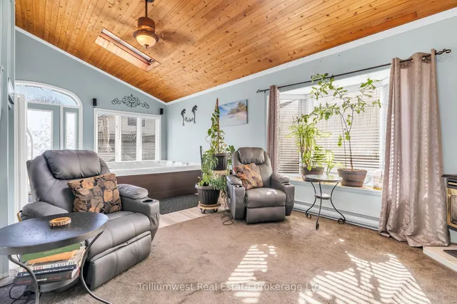 Additional property image - 121 Martinglen Cres
