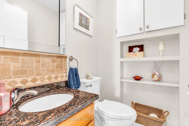 Additional property image - 121 Martinglen Cres