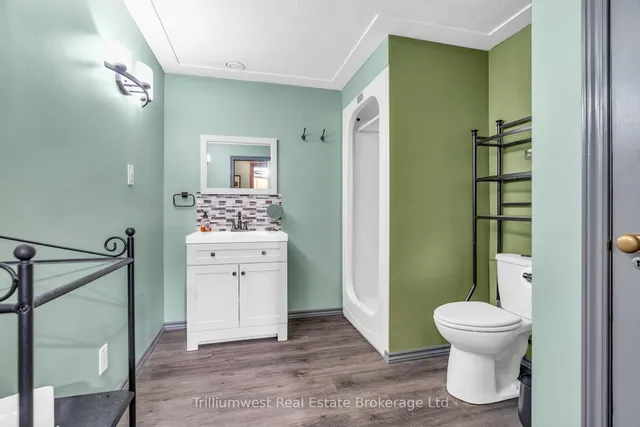 Additional property image - 121 Martinglen Cres
