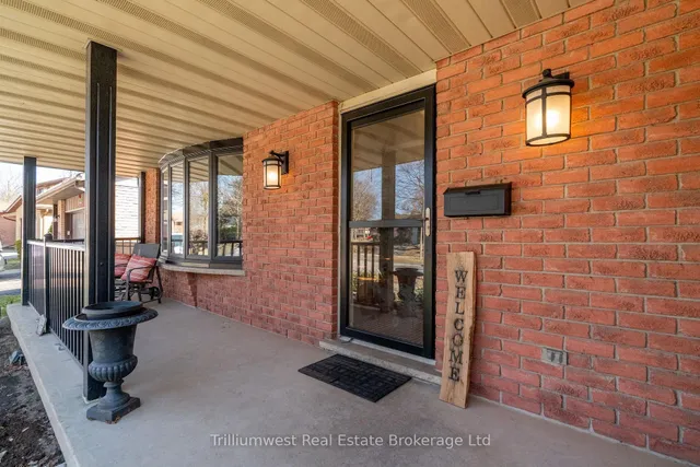 Additional property image - 121 Martinglen Cres