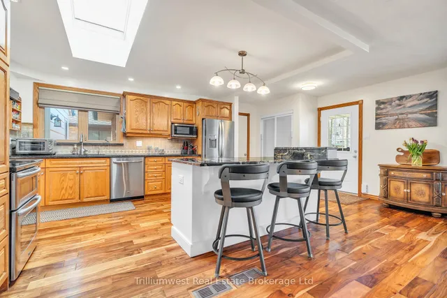Additional property image - 121 Martinglen Cres