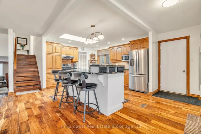 Additional property image - 121 Martinglen Cres