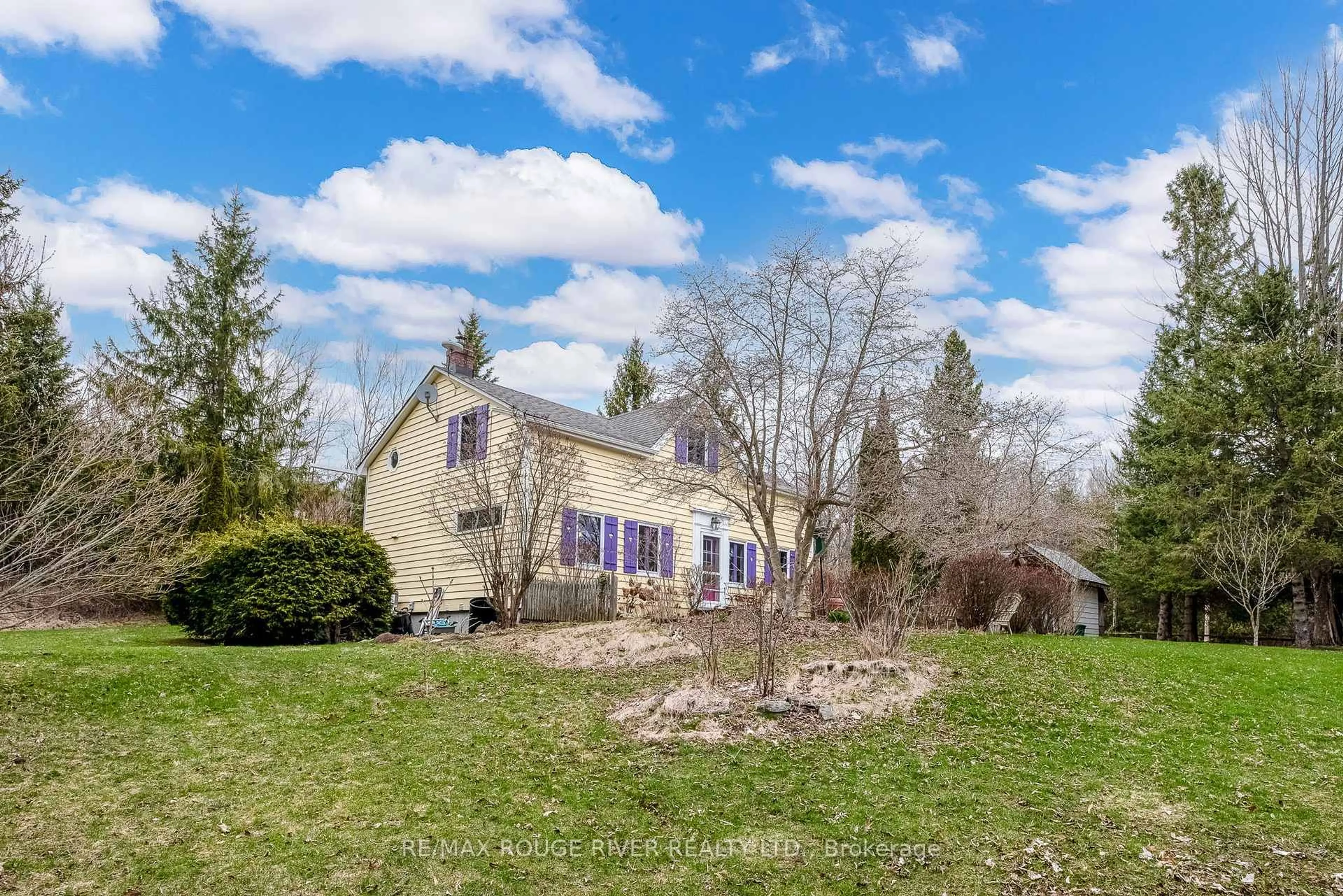 A pic from outside/outdoor area/front of a property/back of a property/a pic from drone, unknown for 412 Barnum House Rd, Alnwick/Haldimand Ontario K0K 2G0