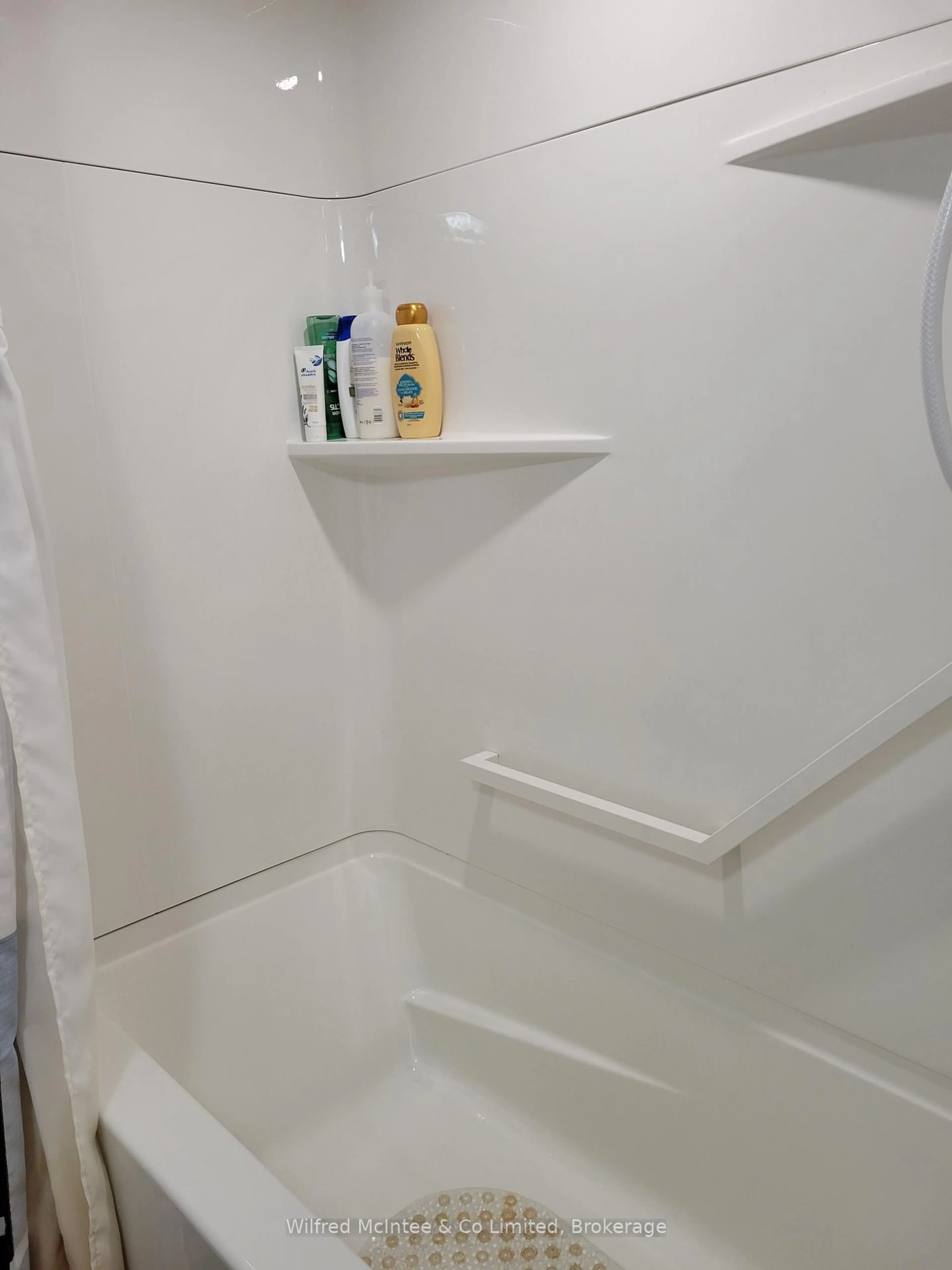 Standard bathroom, ceramic/tile floor for 210 Countess St, West Grey Ontario N0G 1R0