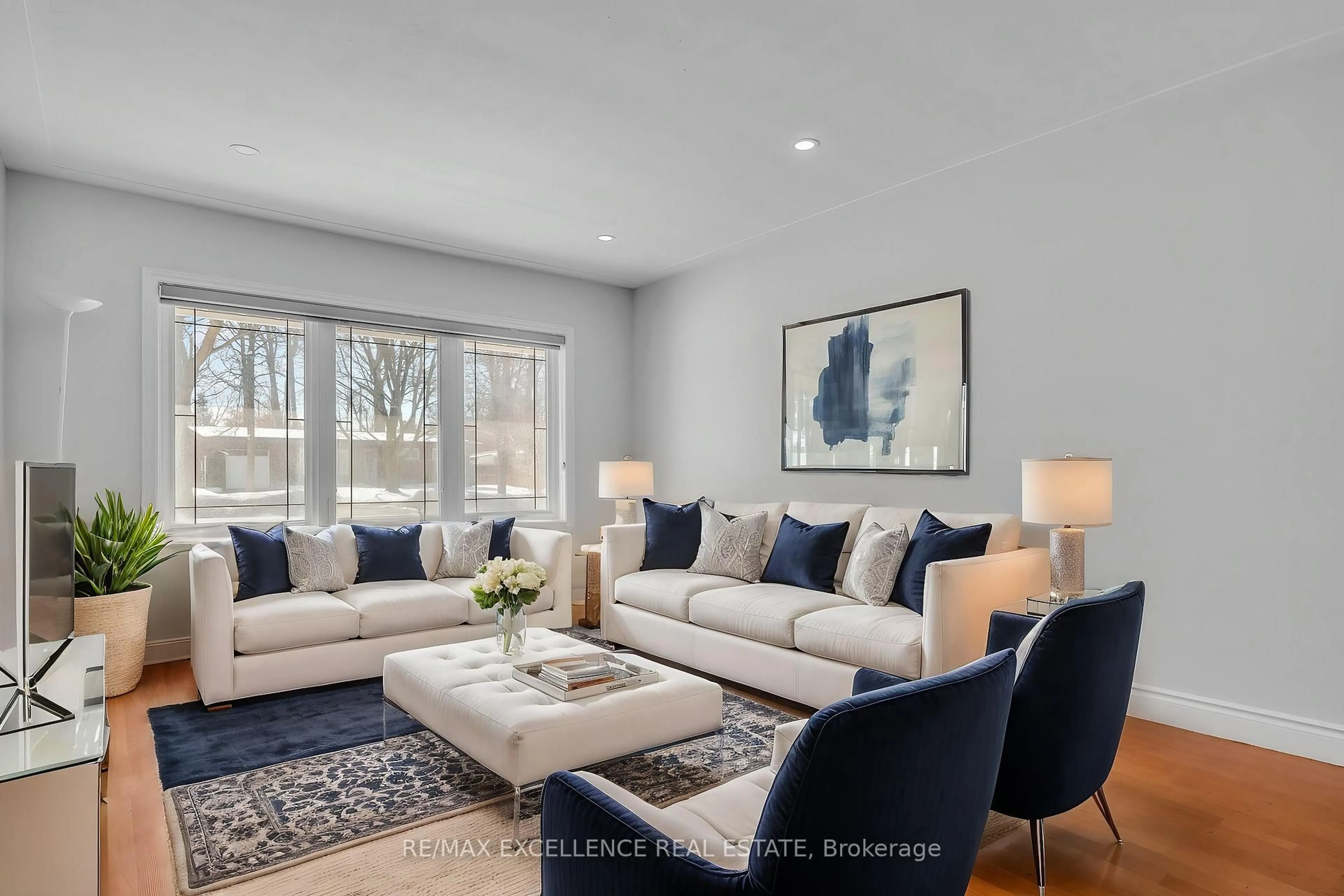 Living room with furniture, unknown for 234 Erb St, Waterloo Ontario N2J 1M8