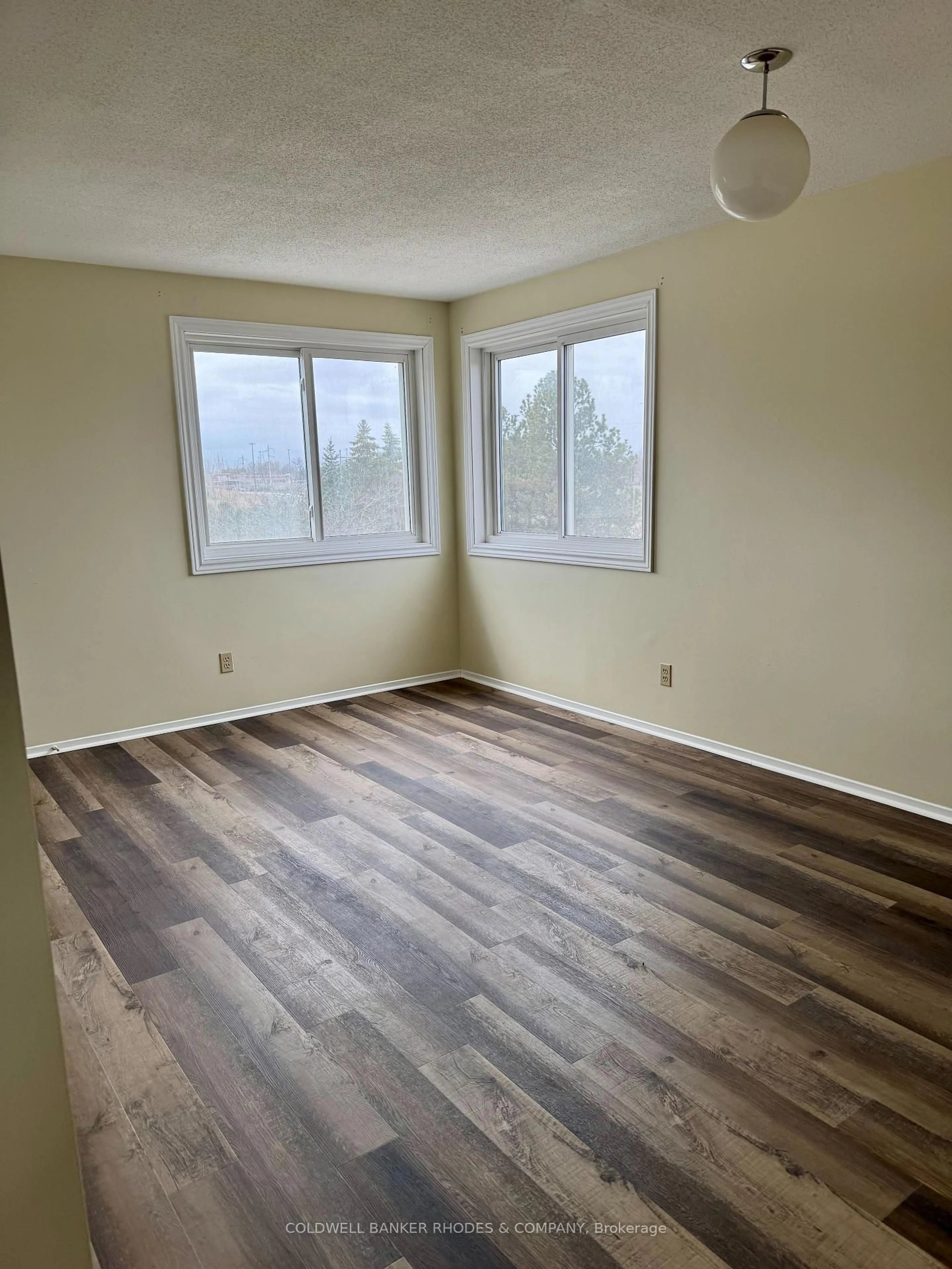 A pic of a room for 325 Centrum Blvd #302, Ottawa Ontario K1E 3W8