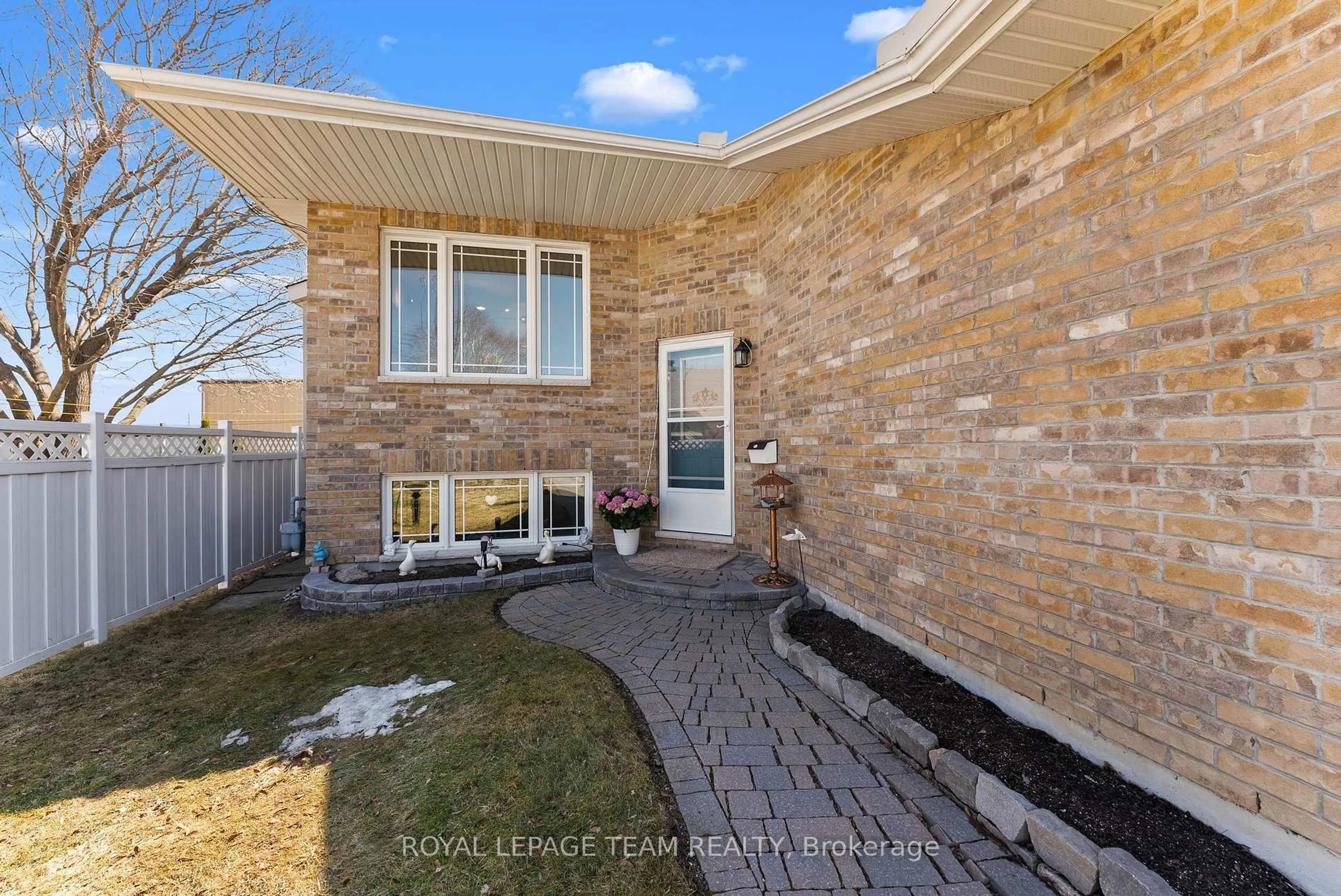 Home with brick exterior material, street for 88 Thomas St, Arnprior Ontario K7S 3R2
