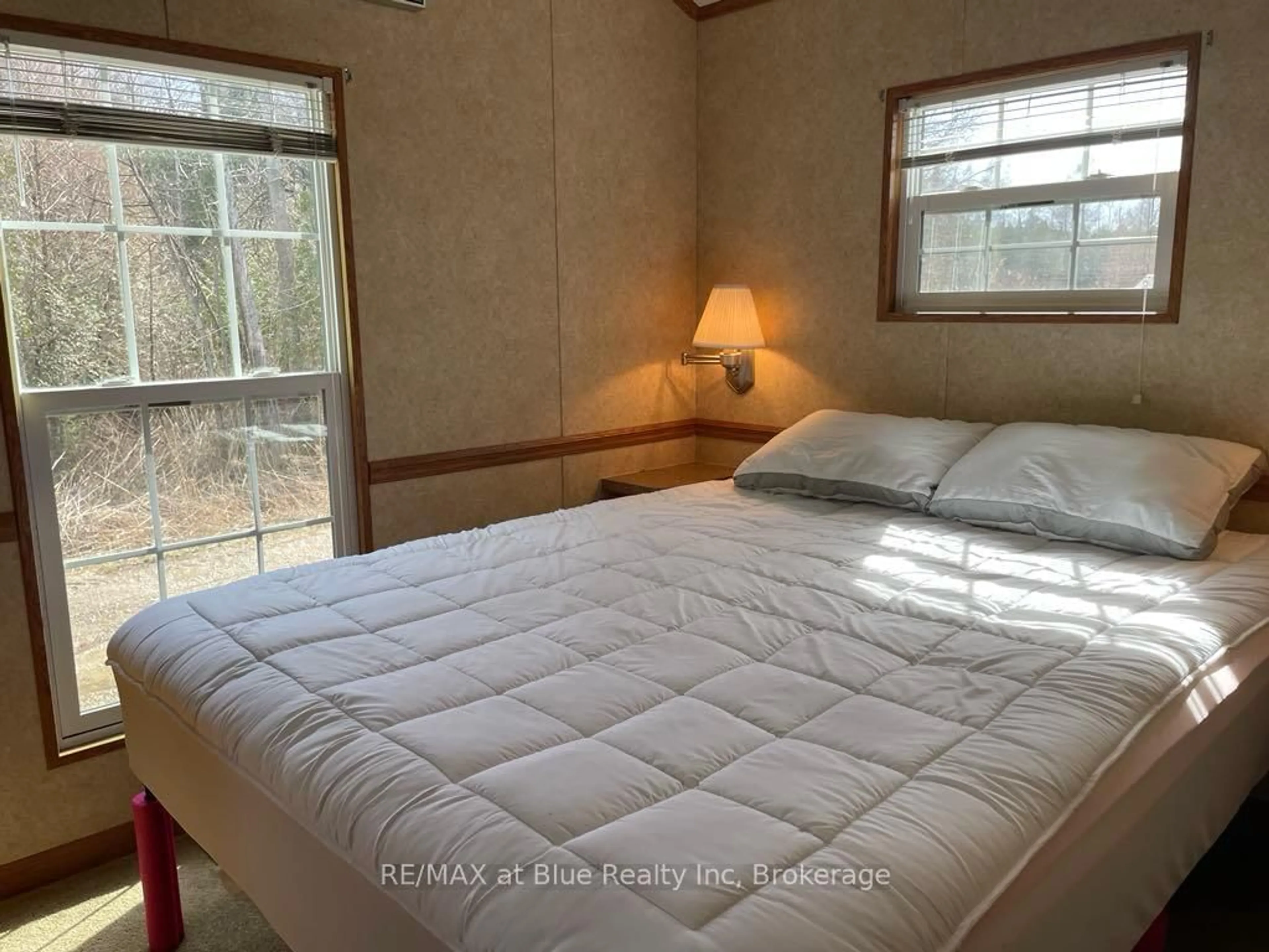Bedroom with bed, unknown for 7489 SIDEROAD 5 N/A #T106, Wellington North Ontario N0G 2L0
