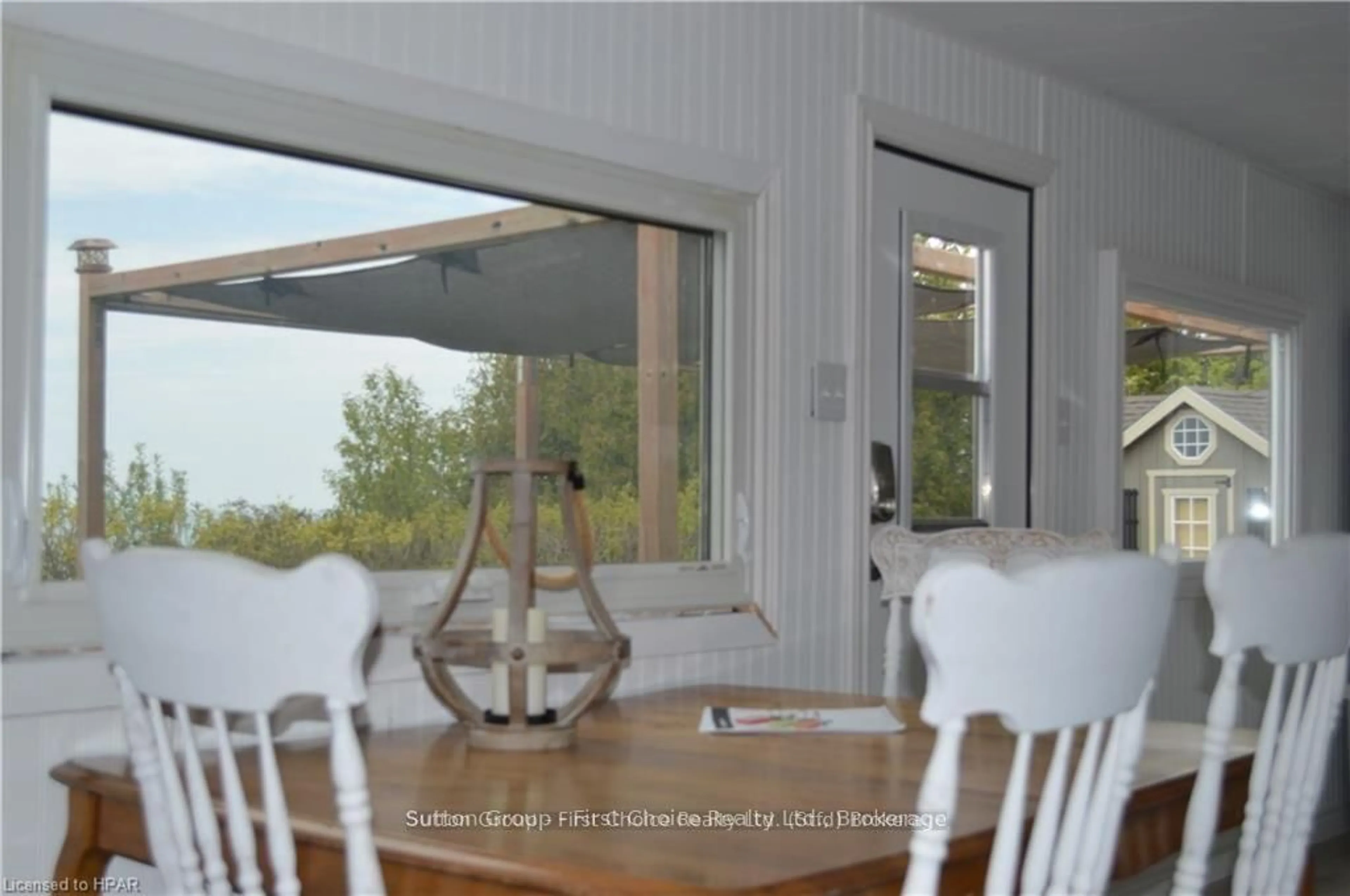 Dining room, wood/laminate floor for 82883 GLENDALE ROAD RR3 N/A, Ashfield-Colborne-Wawanosh Ontario N7A 3X9