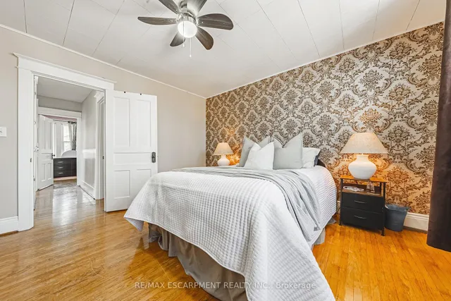 Additional property image - 460 Maple Ave