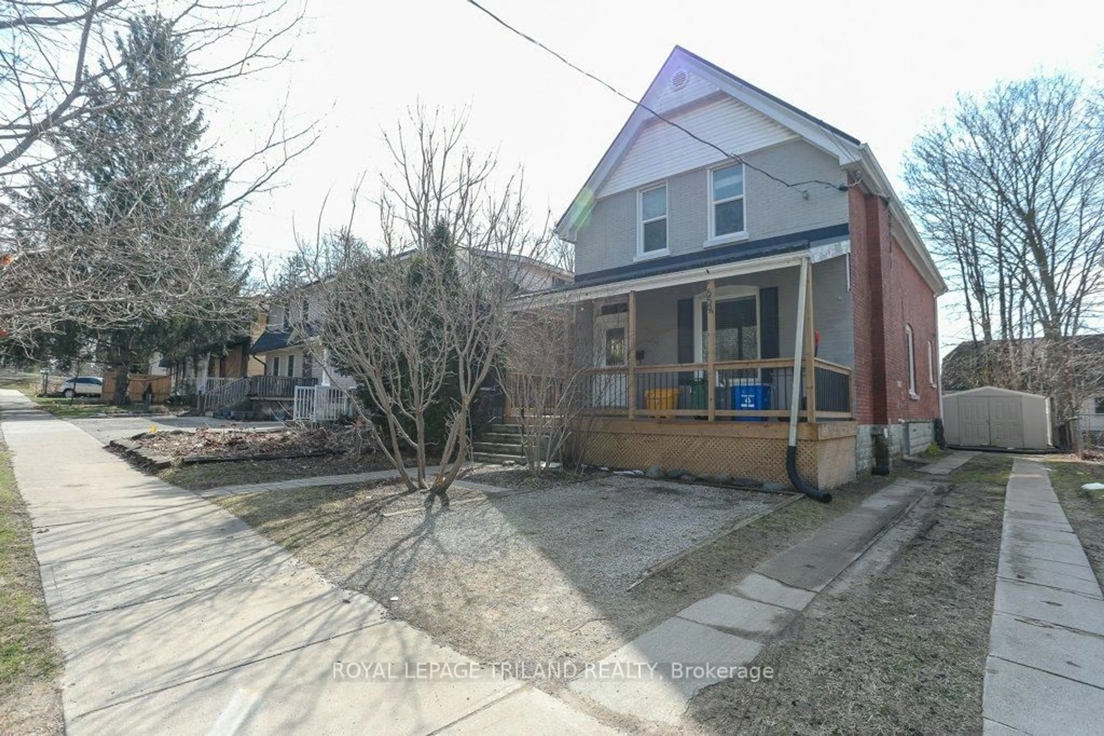 Unknown for 659 Piccadilly St, London East Ontario N5Y 3H3