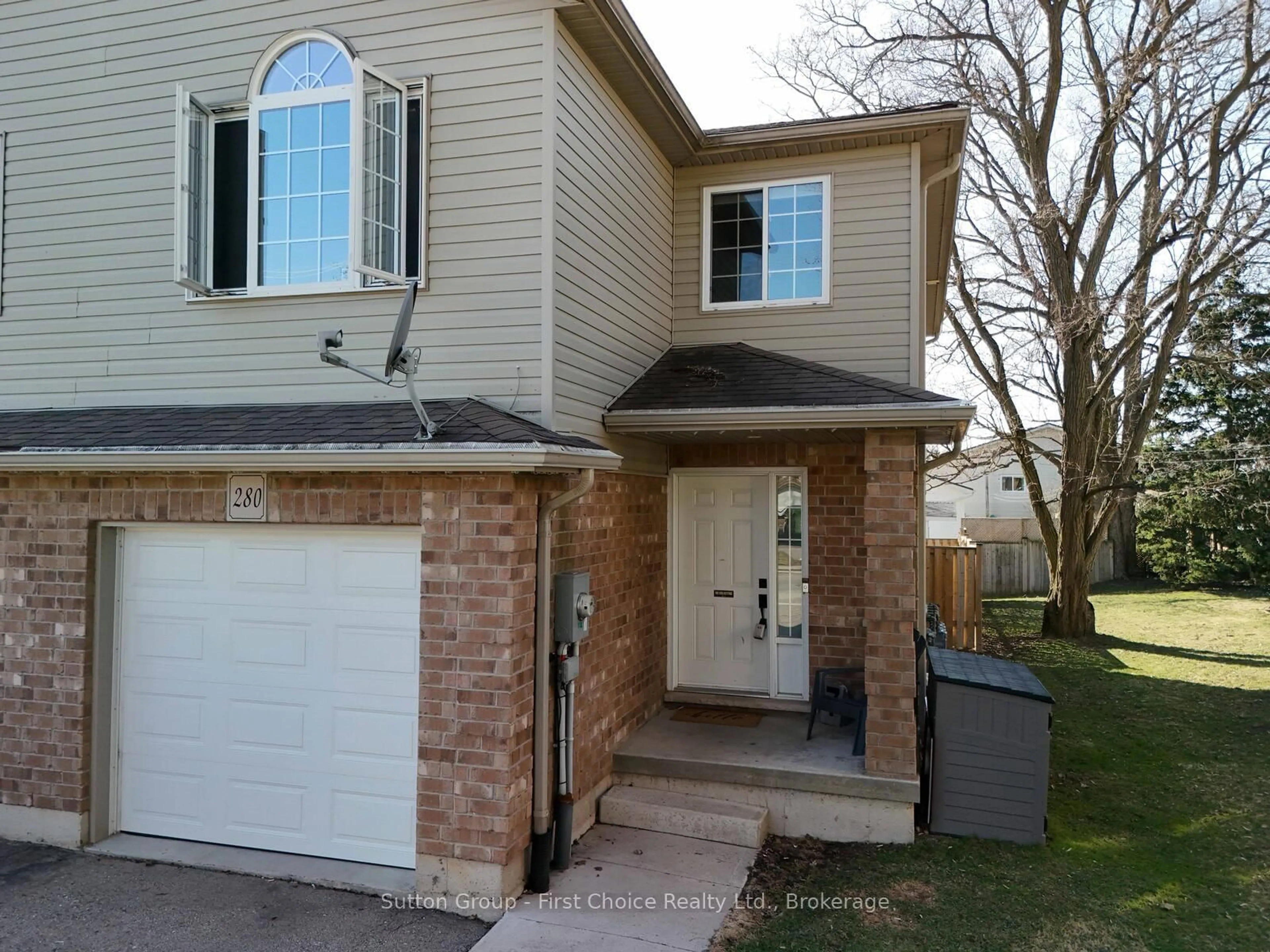 Home with brick exterior material, street for 280 Railway Ave, Stratford Ontario N5A 2J4