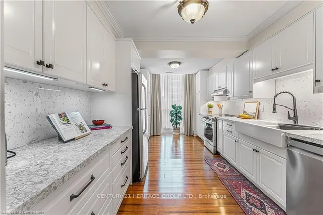 Additional property image - 67 Caroline St Unit 102