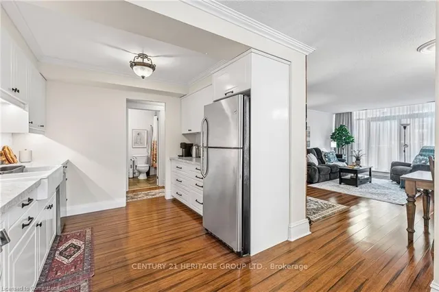 Additional property image - 67 Caroline St Unit 102