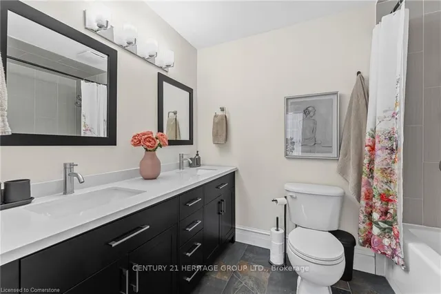 Additional property image - 67 Caroline St Unit 102
