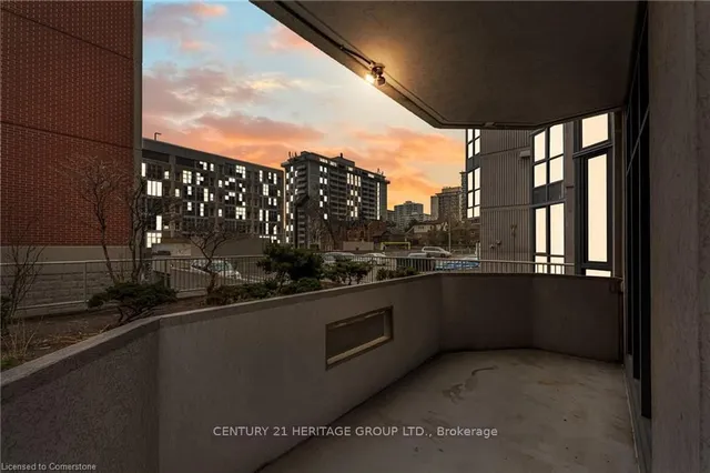Additional property image - 67 Caroline St Unit 102
