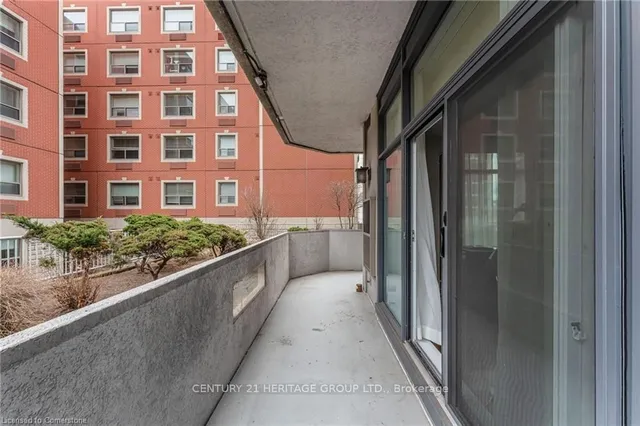 Additional property image - 67 Caroline St Unit 102