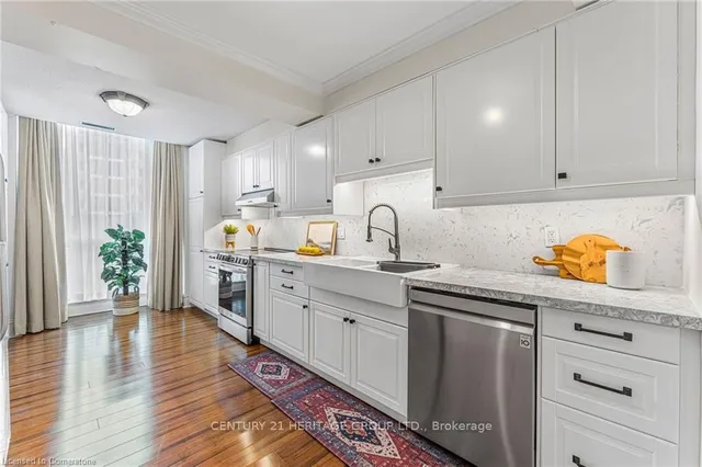 Additional property image - 67 Caroline St Unit 102