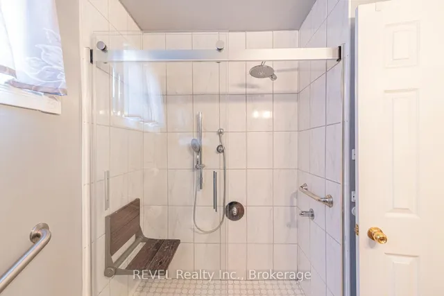 Additional property image - 5 Arbutus Cres