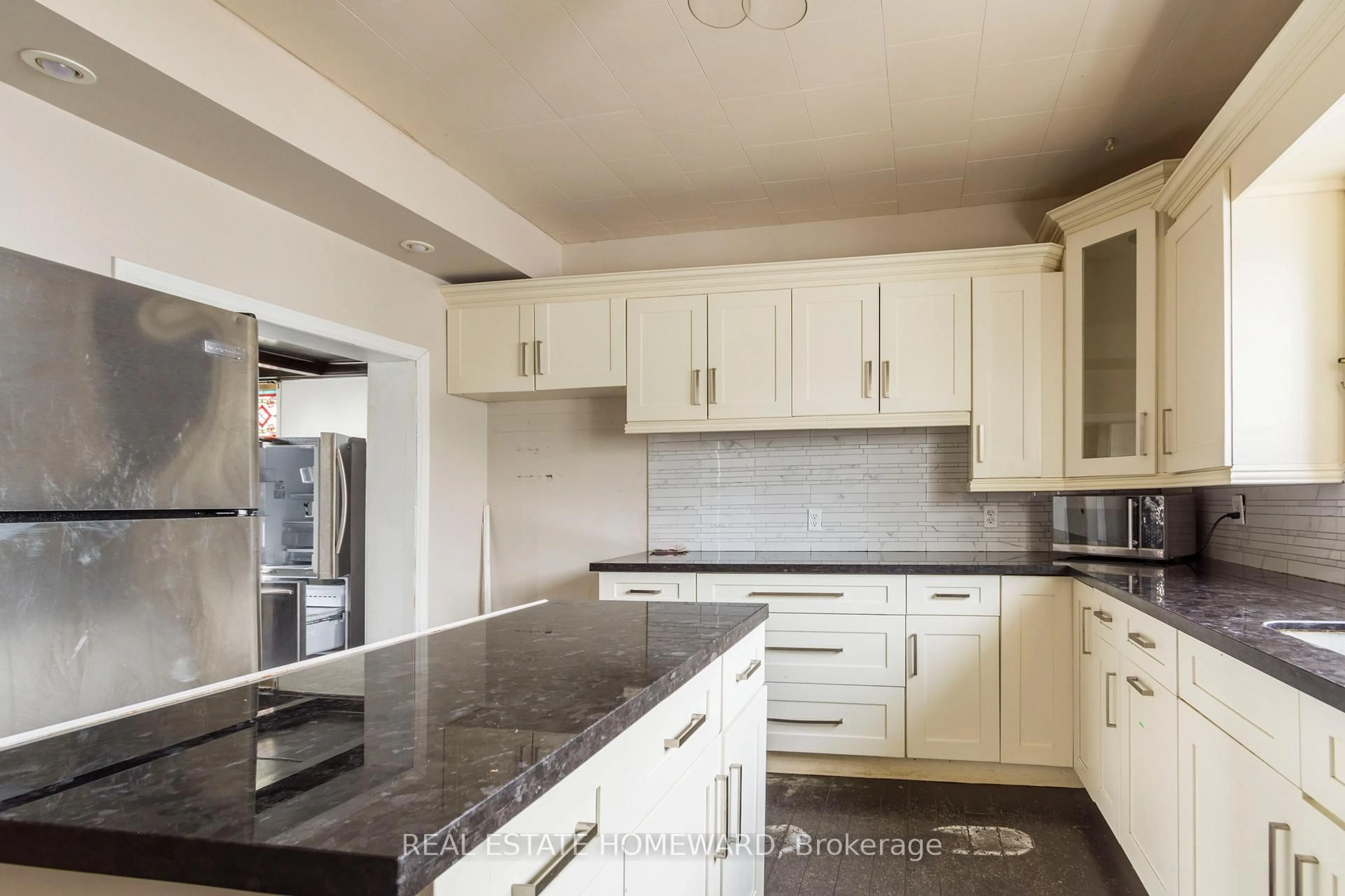 Standard kitchen, unknown for 195 Victoria Ave, Quinte West Ontario K8V 5A4
