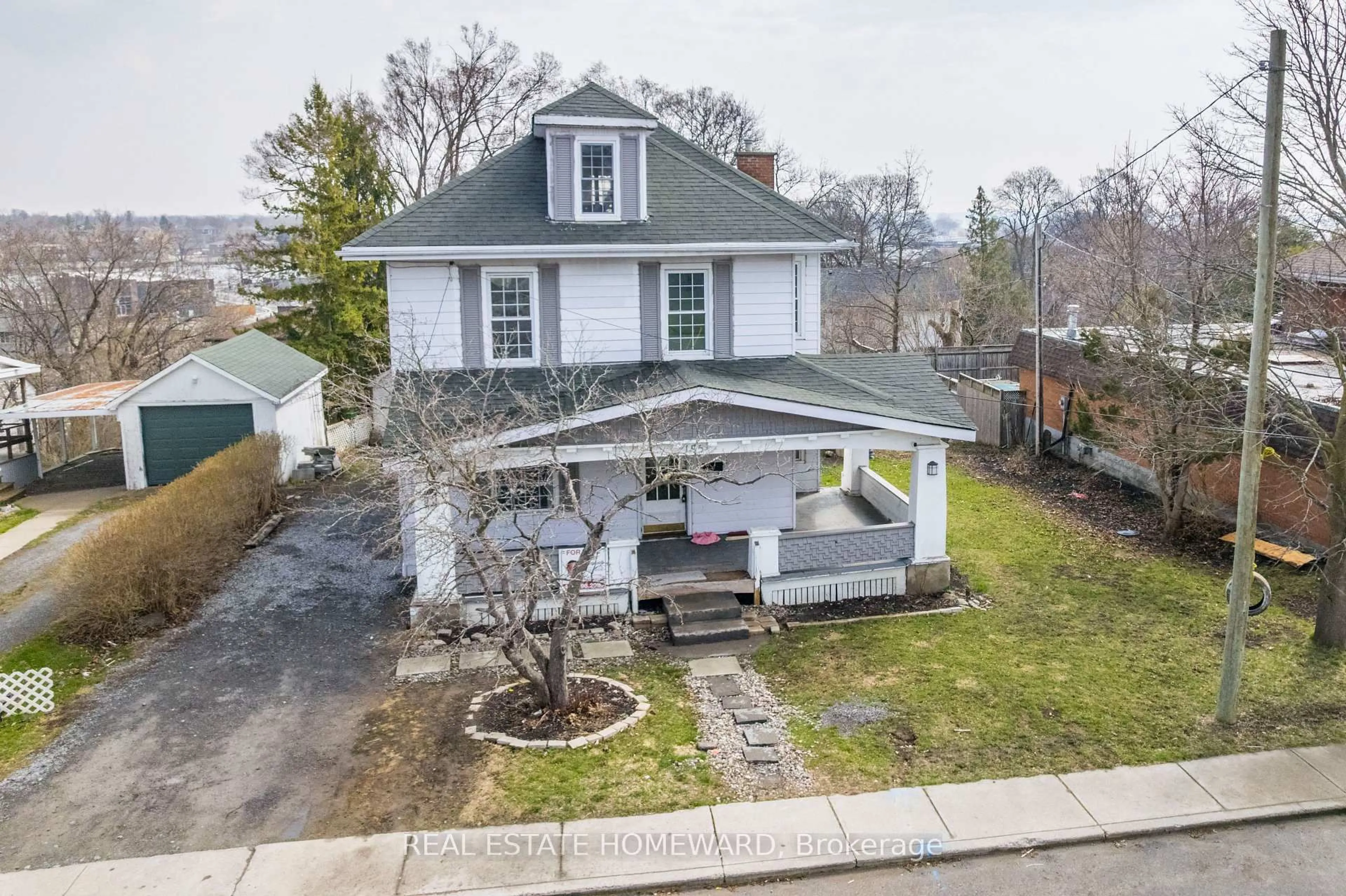 A pic from outside/outdoor area/front of a property/back of a property/a pic from drone, street for 195 Victoria Ave, Quinte West Ontario K8V 5A4