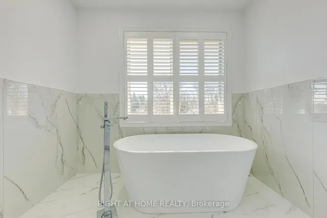 Additional image 29 of 8 Hackamore Crt