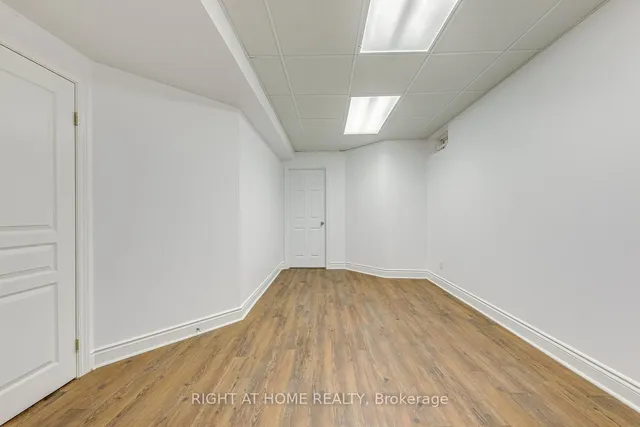 Additional image 10 of 8 Hackamore Crt
