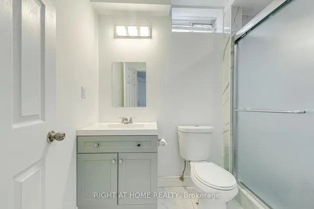 Additional image 8 of 8 Hackamore Crt
