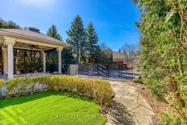 Additional image 6 of 8 Hackamore Crt