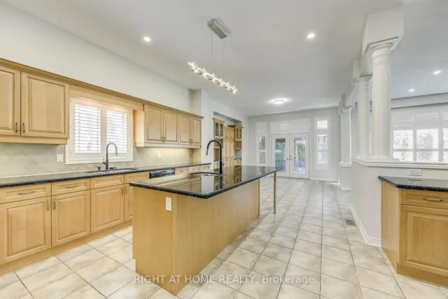 Additional image 44 of 8 Hackamore Crt