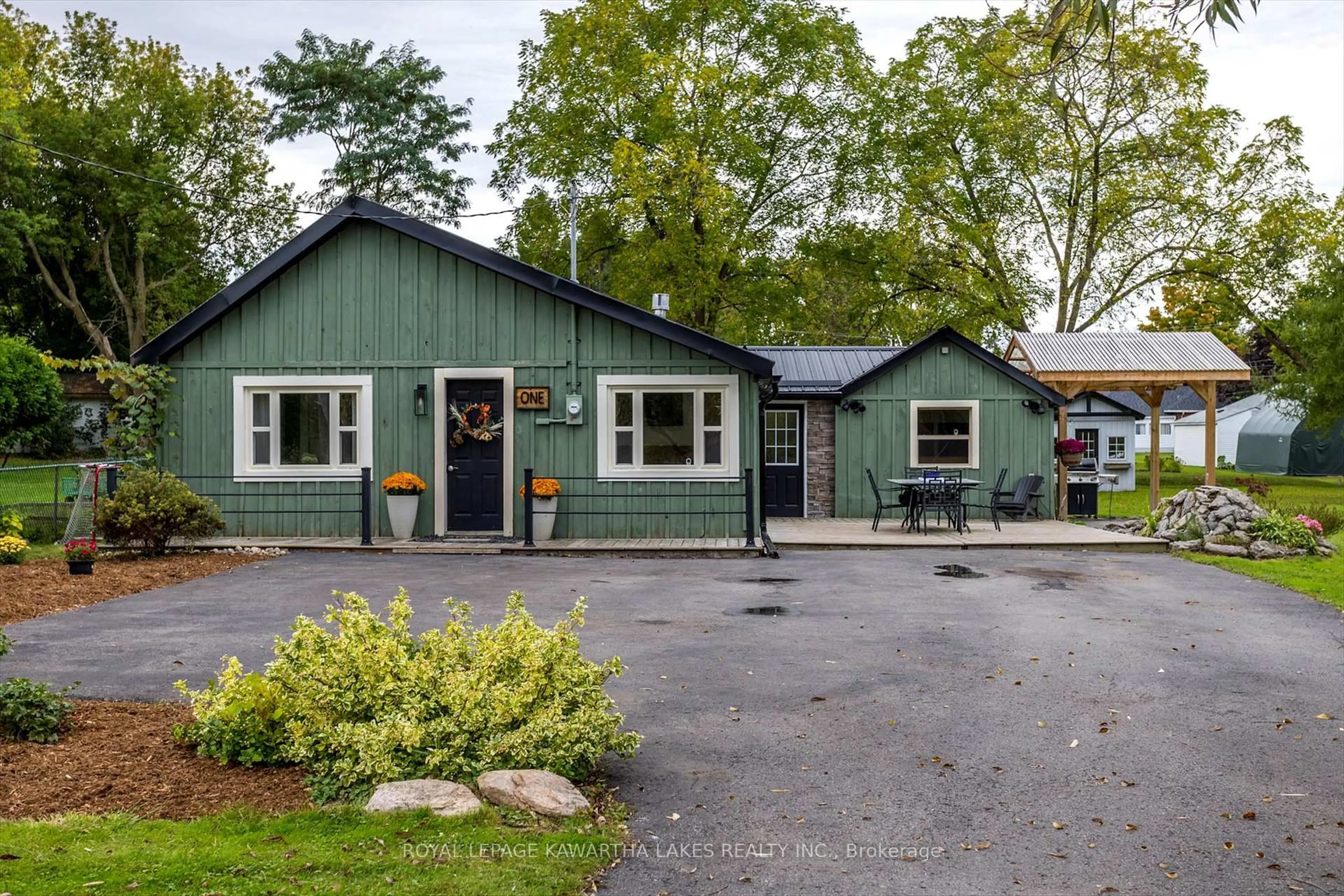Patio, street for 1 Water St, Kawartha Lakes Ontario K9V 2C7
