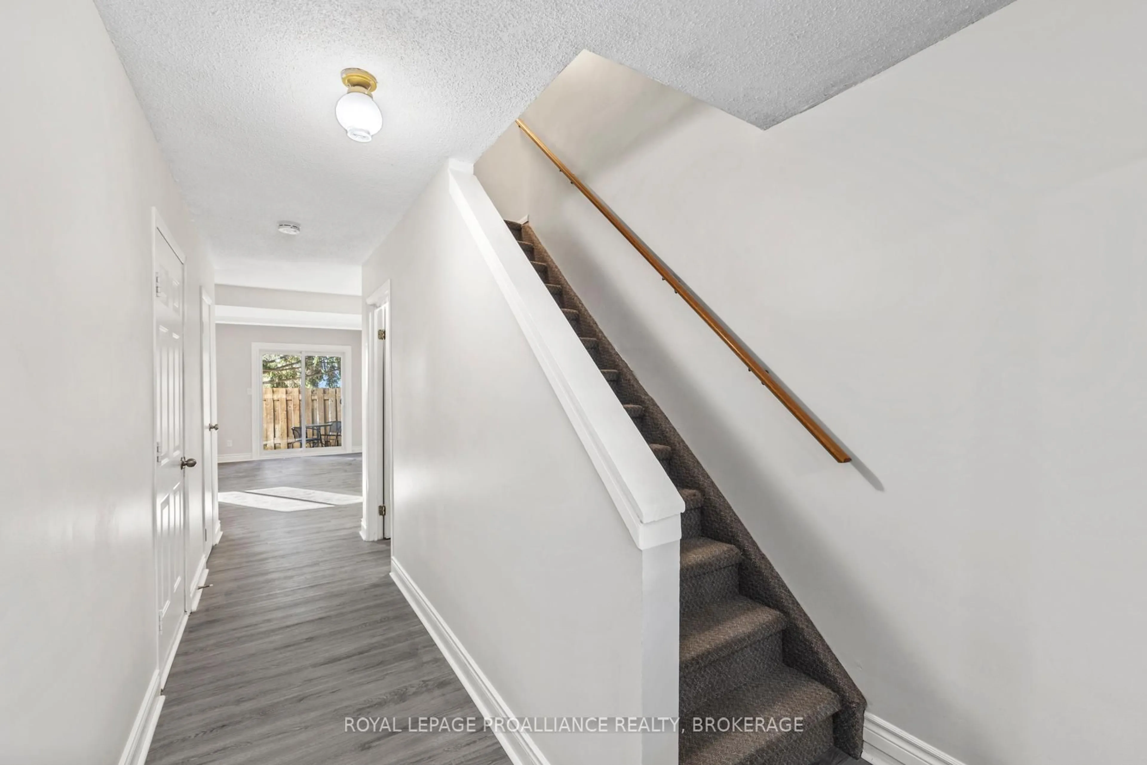 Unknown for 823 Datzell Lane, Kingston Ontario K7M 7R7
