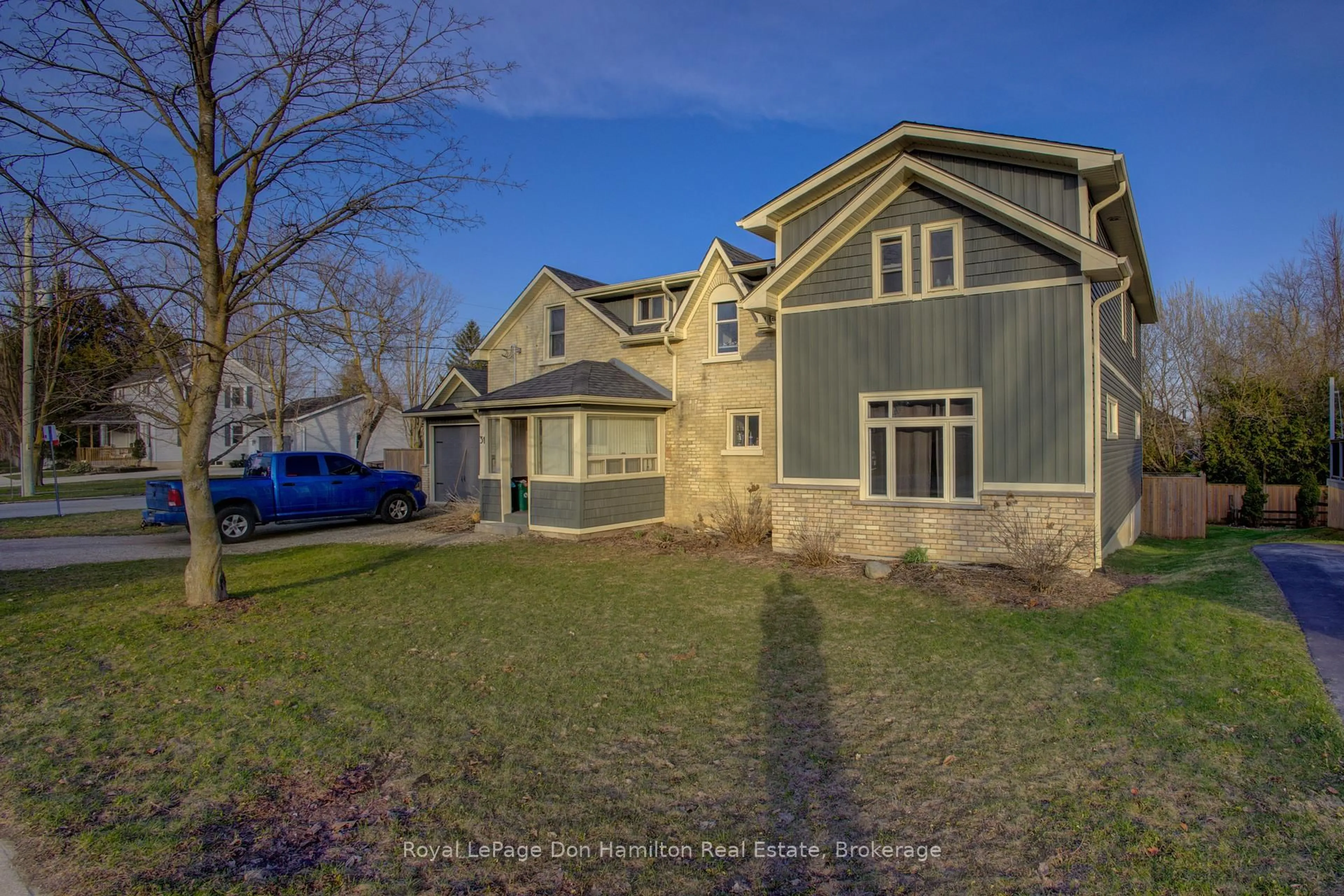 A pic from outside/outdoor area/front of a property/back of a property/a pic from drone, street for 31 Pellister St, Minto Ontario N0G 1Z0