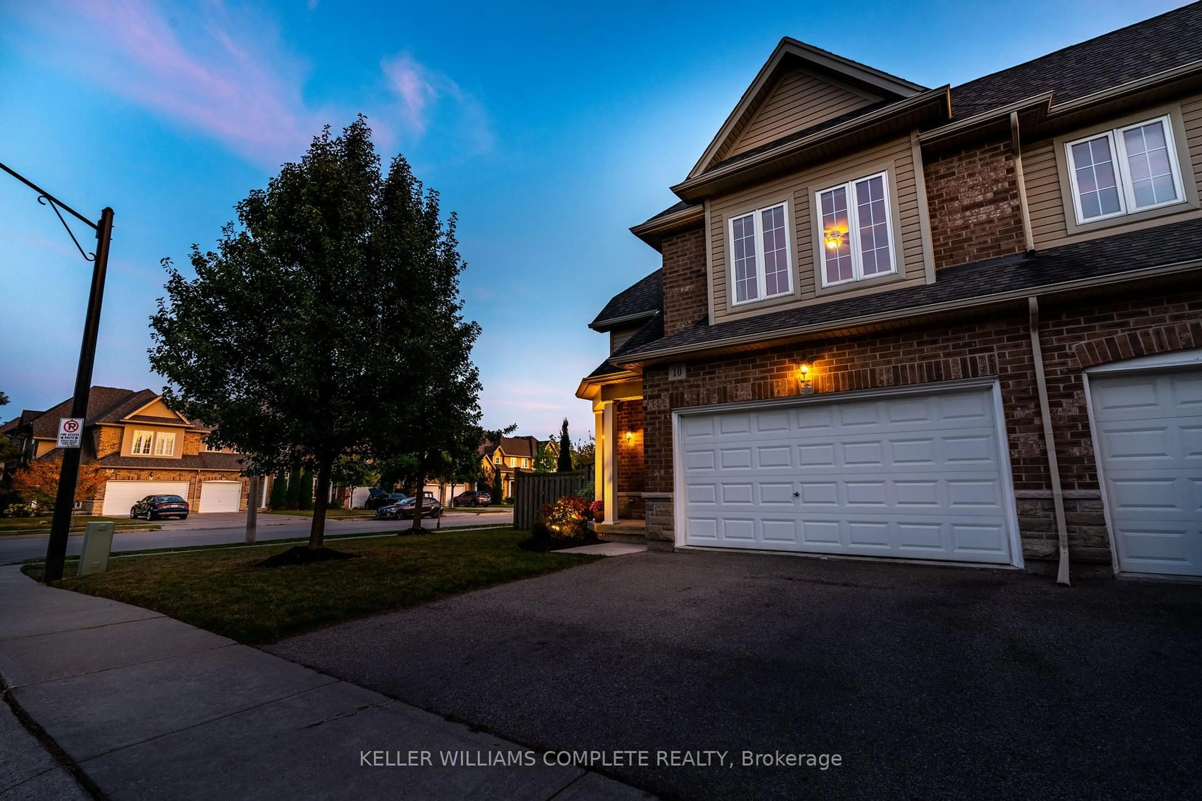 Unknown for 21 Atessa Dr #10, Hamilton Ontario L9B 0G5