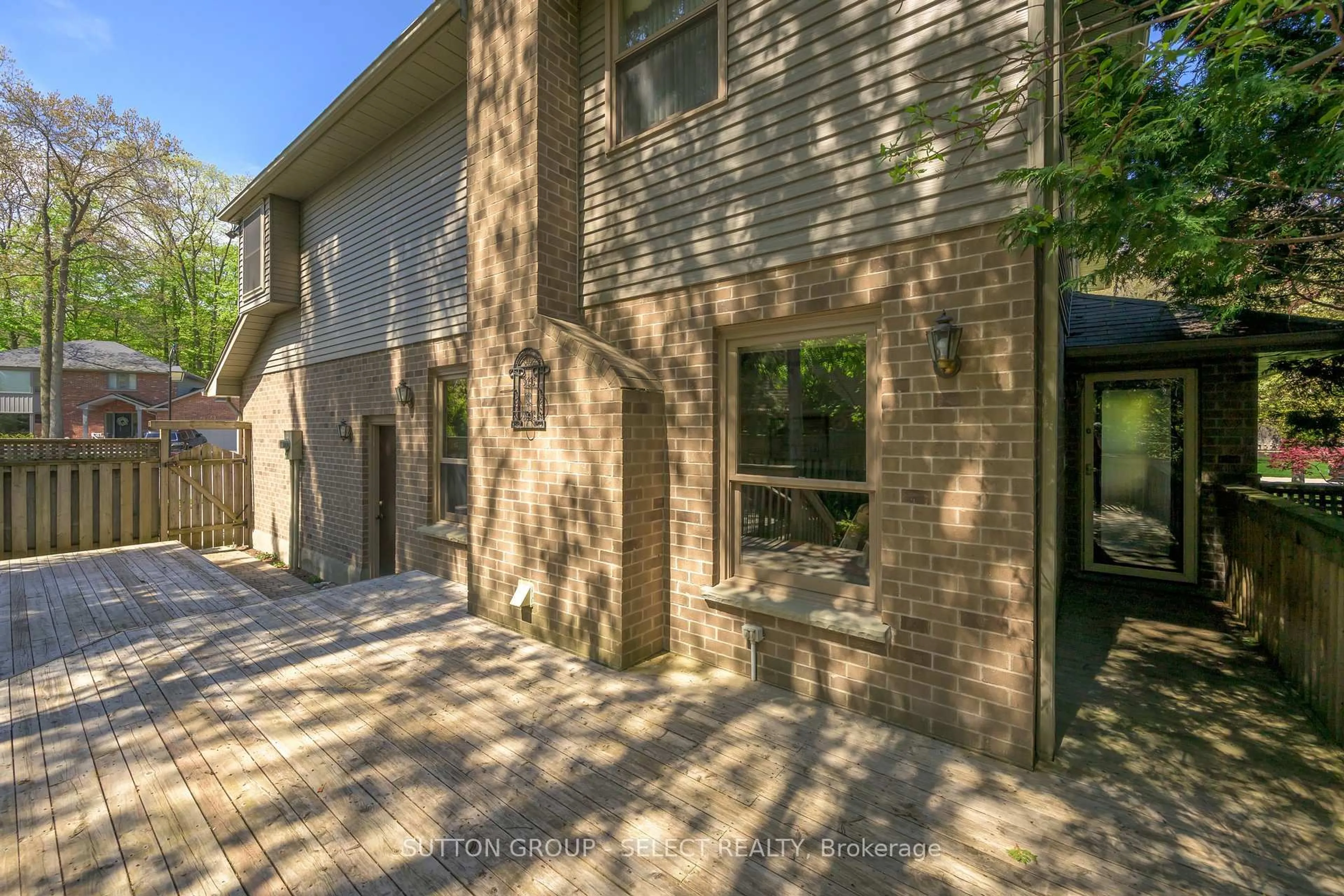 Unknown for 59 Heathdale Crt, London South Ontario N6K 4B1