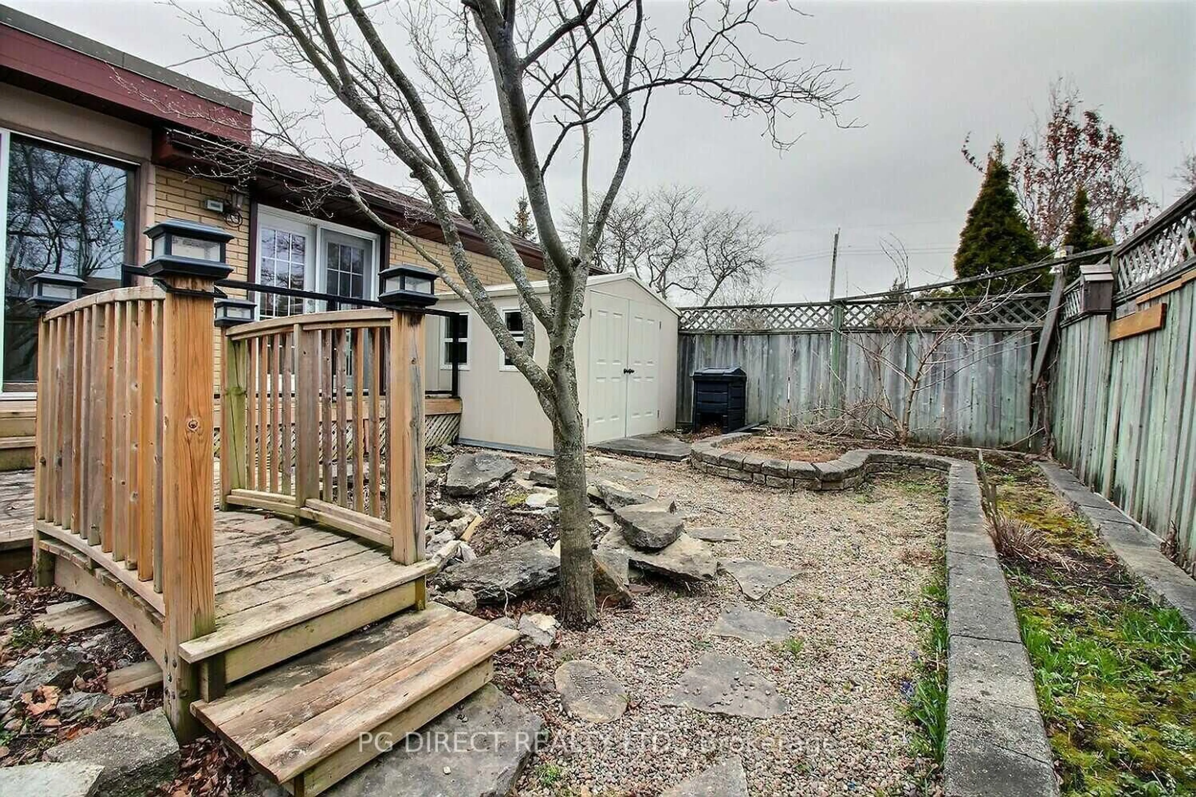 A pic from outside/outdoor area/front of a property/back of a property/a pic from drone, street for 48 Janlyn Cres, Belleville Ontario K8N 1L2