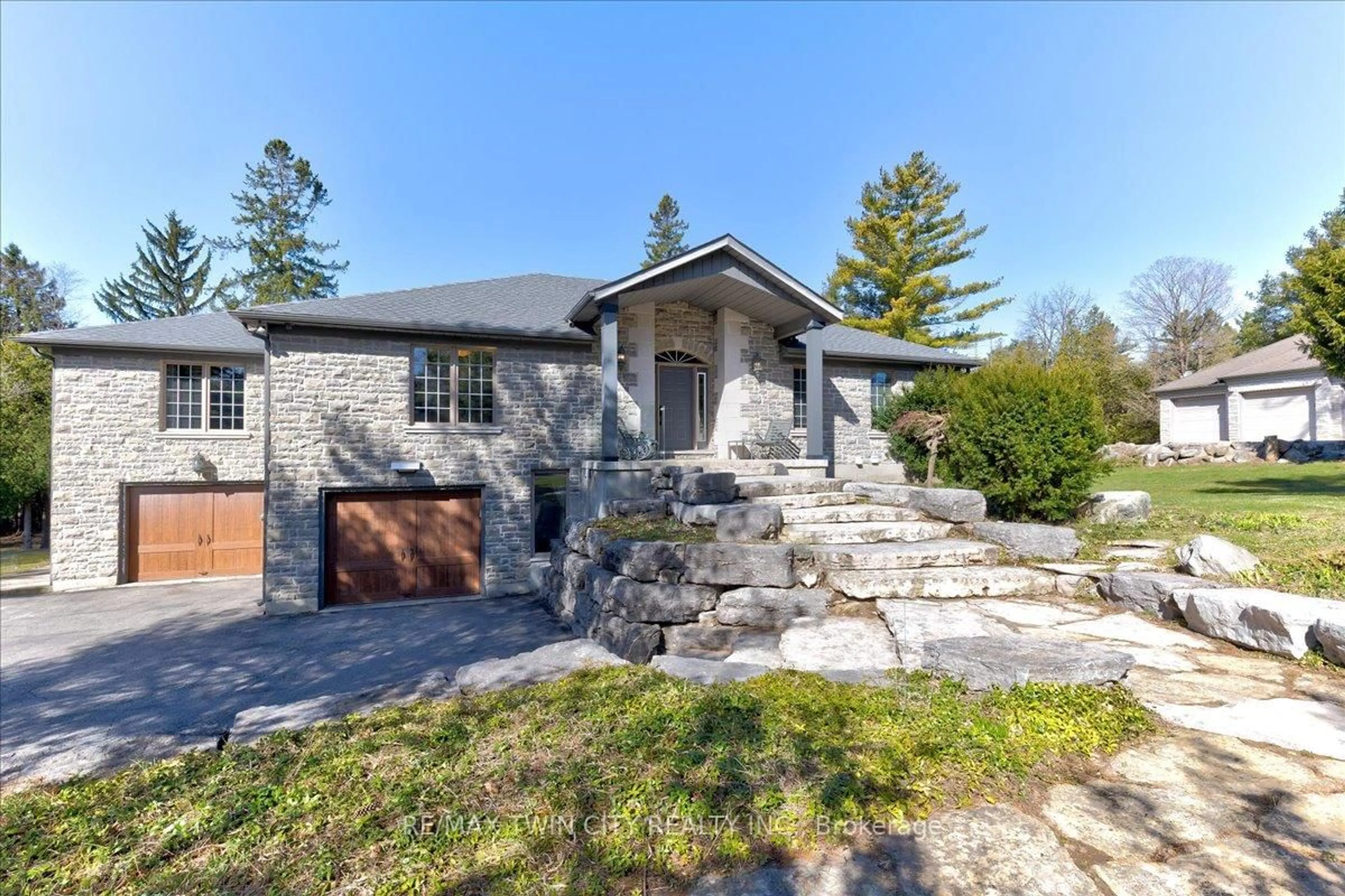 Unknown for 20 Grandy Lane, Cambridge Ontario N1R 8K2