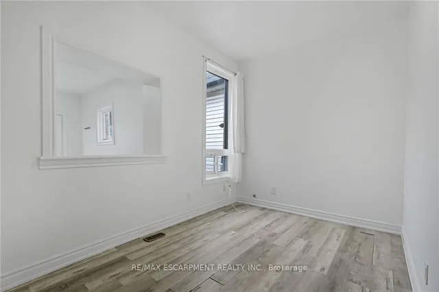 Additional property image - 26 Madison Ave