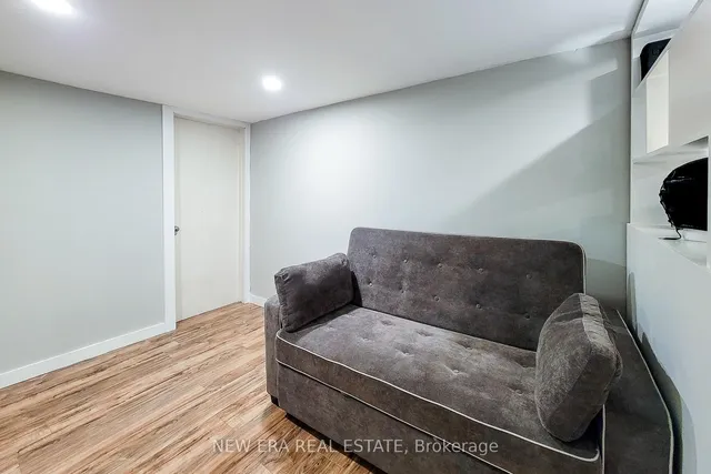 Additional property image - 18 Ellis Ave