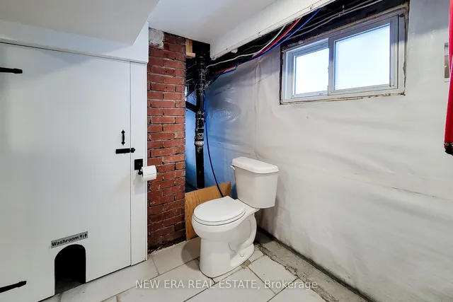 Additional property image - 18 Ellis Ave