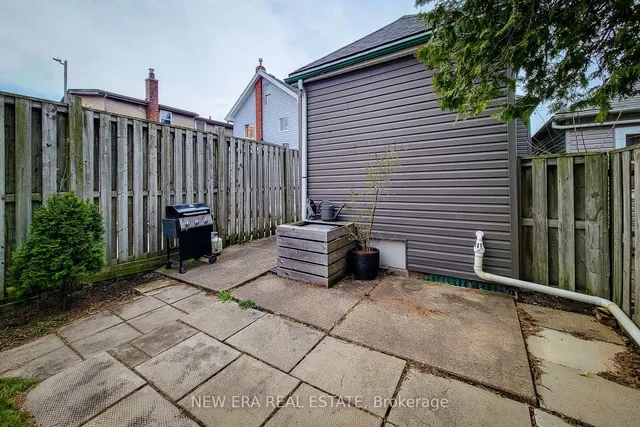Additional property image - 18 Ellis Ave