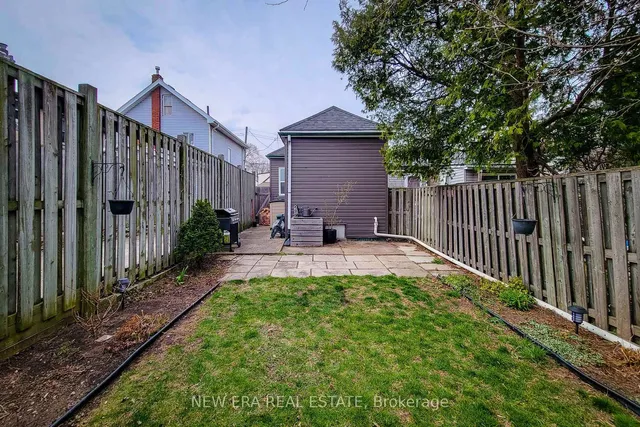 Additional property image - 18 Ellis Ave