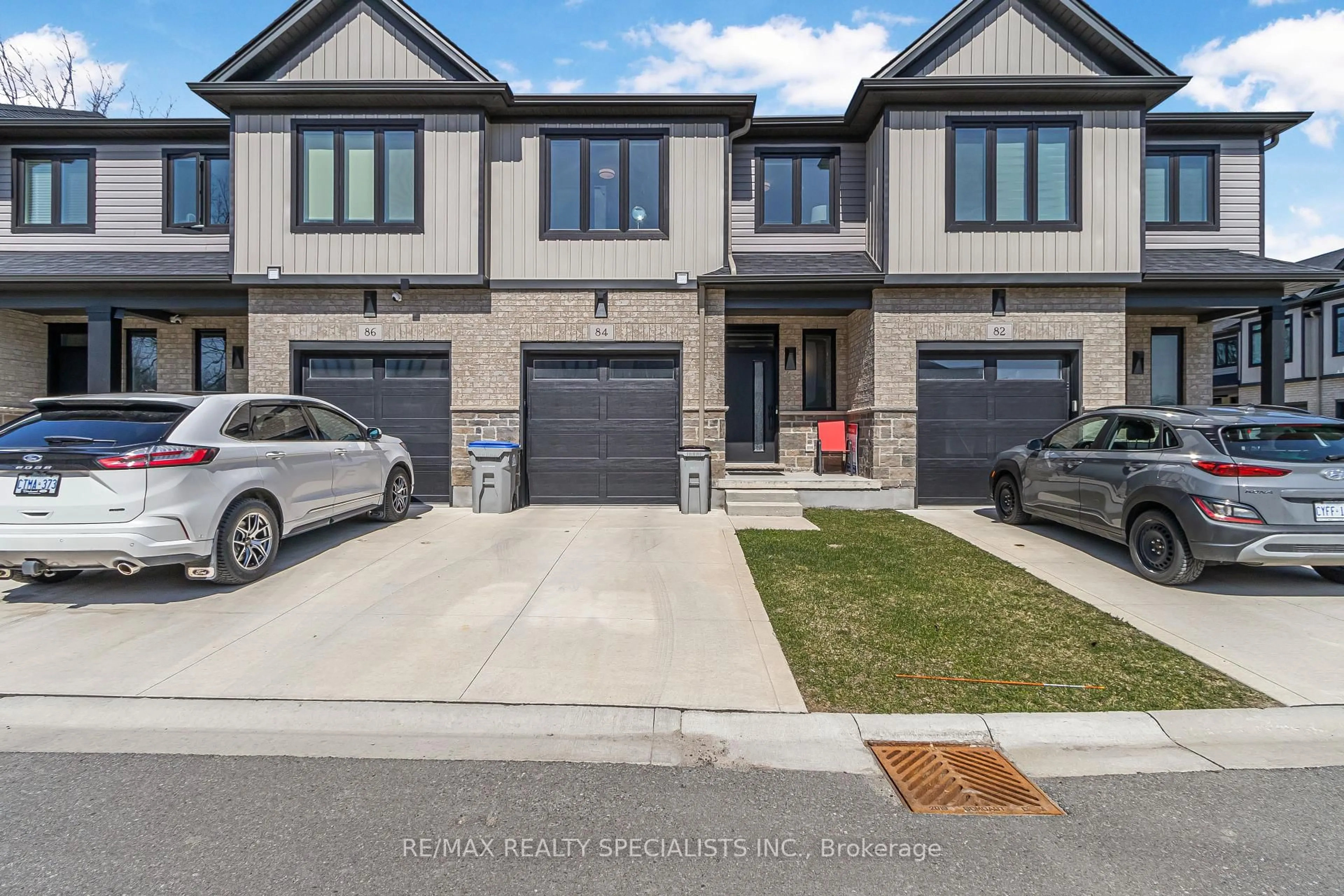 Home with brick exterior material, street for 601 LIONS Dr #84, Strathroy-Caradoc Ontario N0L 1W0