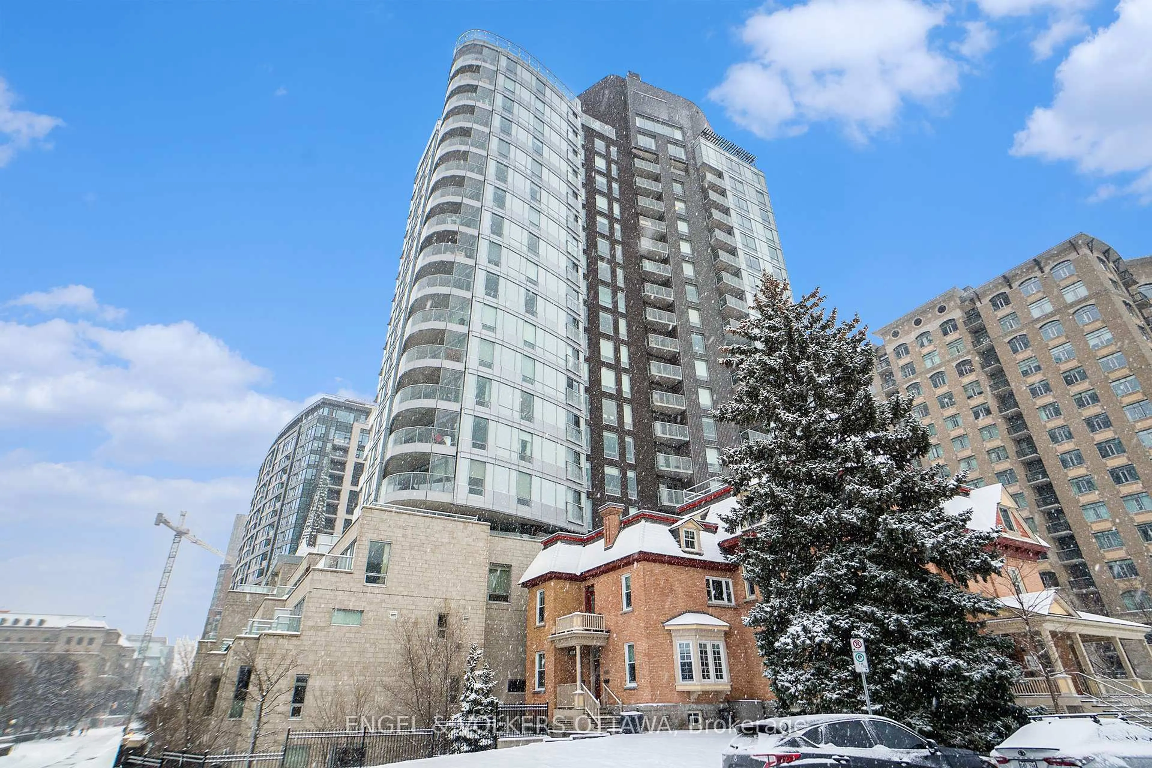 Patio, unknown for 428 Sparks St #406, Ottawa Ontario K1R 0B3